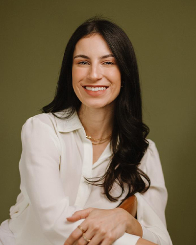 Dra. Nicole Casalle