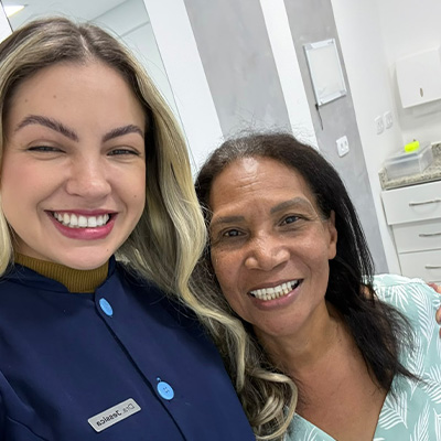 Implante dentário
